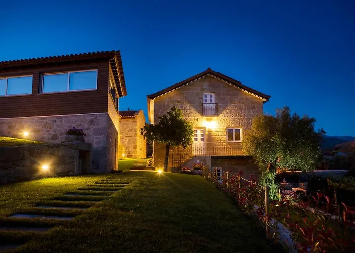 Mae - Casas De Selim Vila *